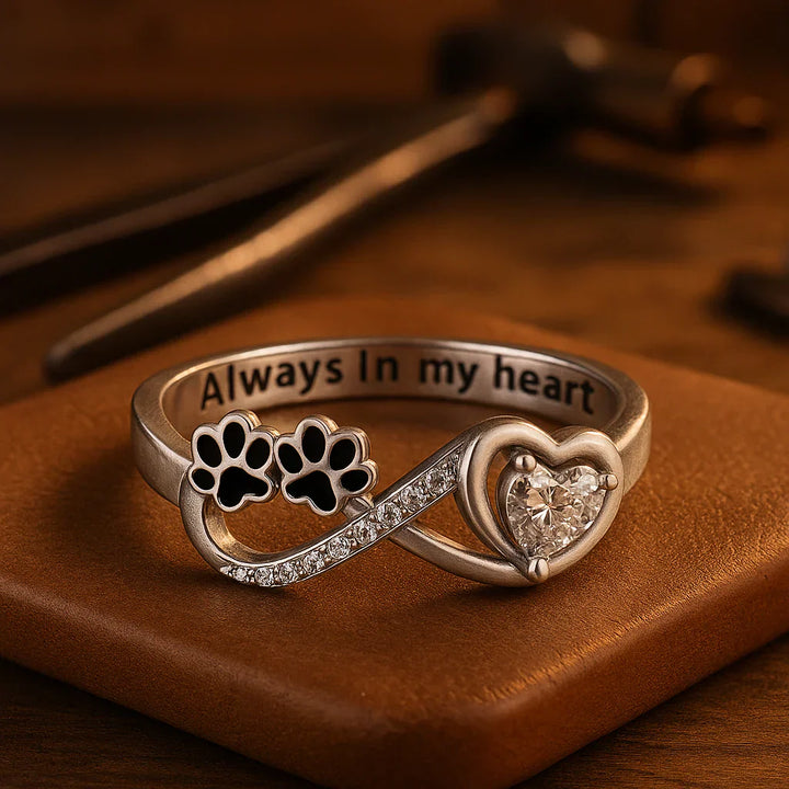 Maggie -Pfotenring with heart & infinity symbol and sparkling zirconia