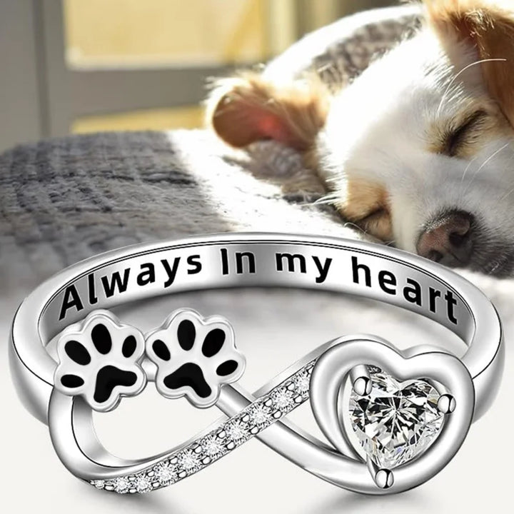 Maggie -Pfotenring with heart & infinity symbol and sparkling zirconia