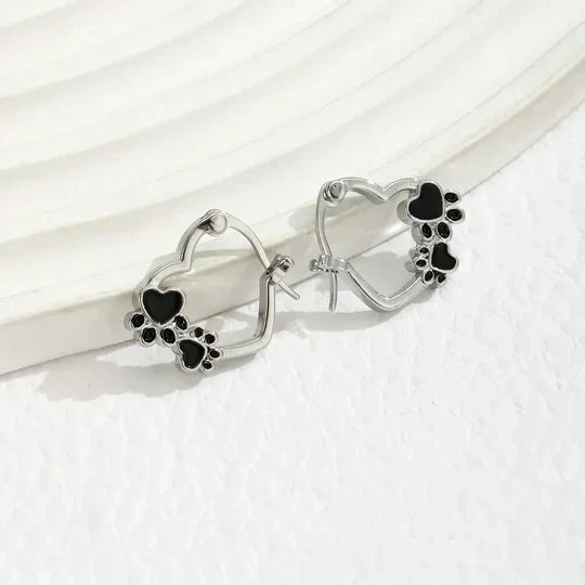 Hensley - Huggie-Creoles with heart & paw, silver with black enamel