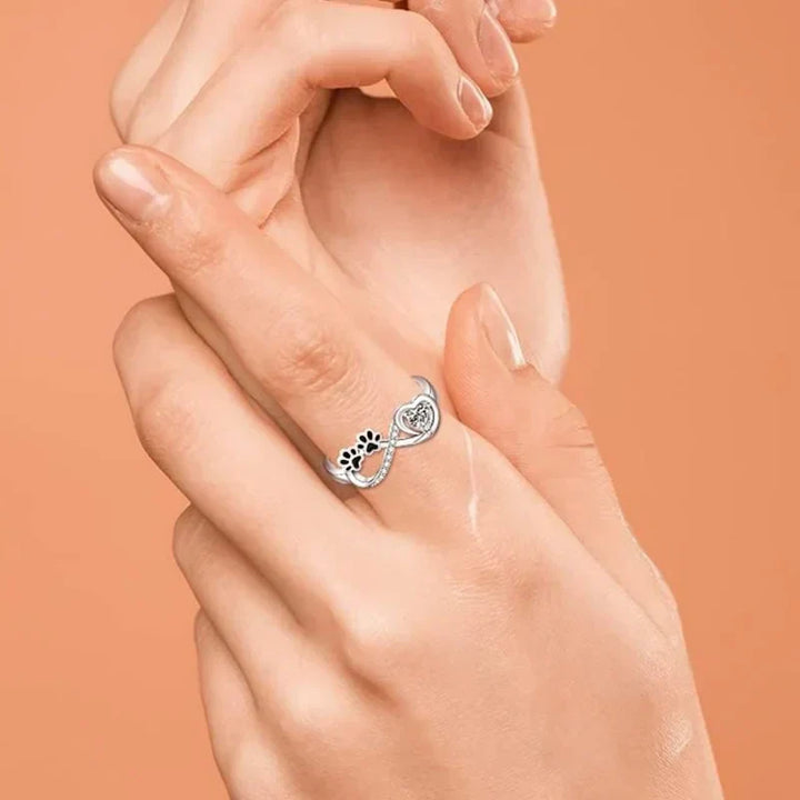 Maggie -Pfotenring with heart & infinity symbol and sparkling zirconia