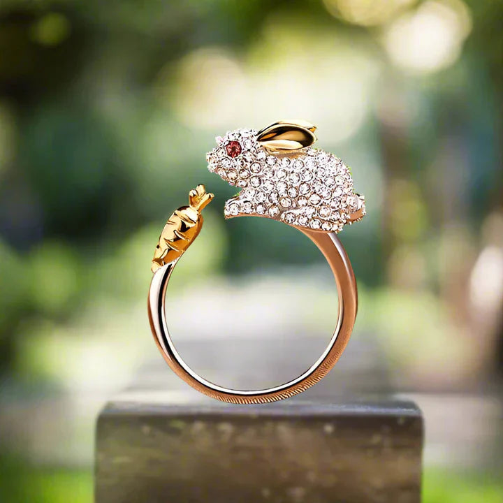 Wood - Adjustable ring with bunnies & carrot / Gold